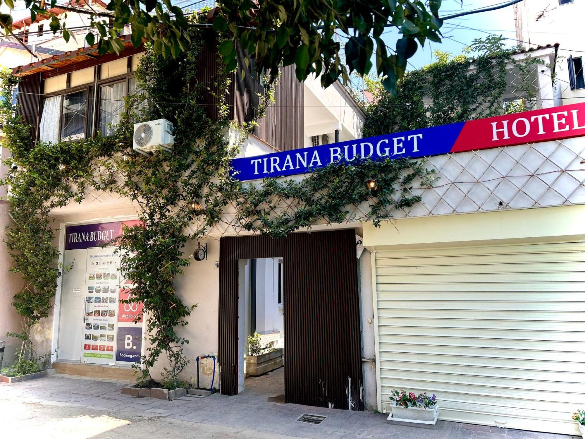 Budget Retreat Tirana & Studios Exterior photo